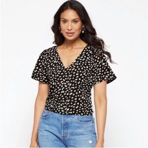 (NWT) Lush Black V-Neck Short Sleeve Top w/ Cream Dot Print (S)